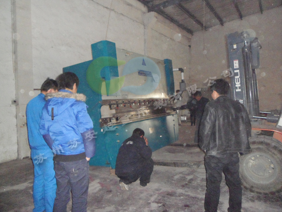 点击新窗口打开大图